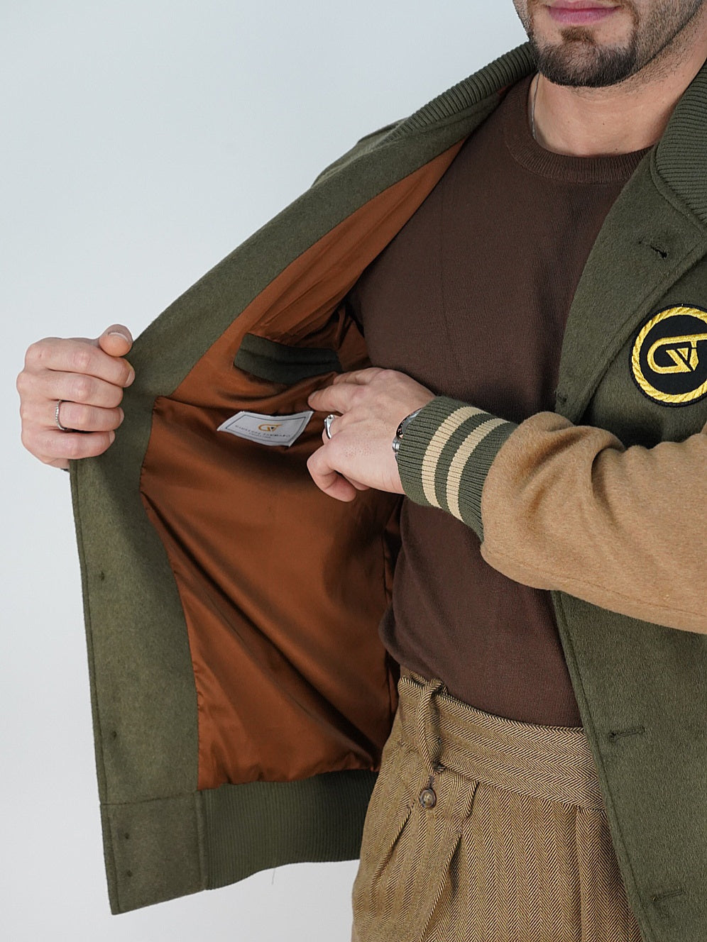 College verde e beige