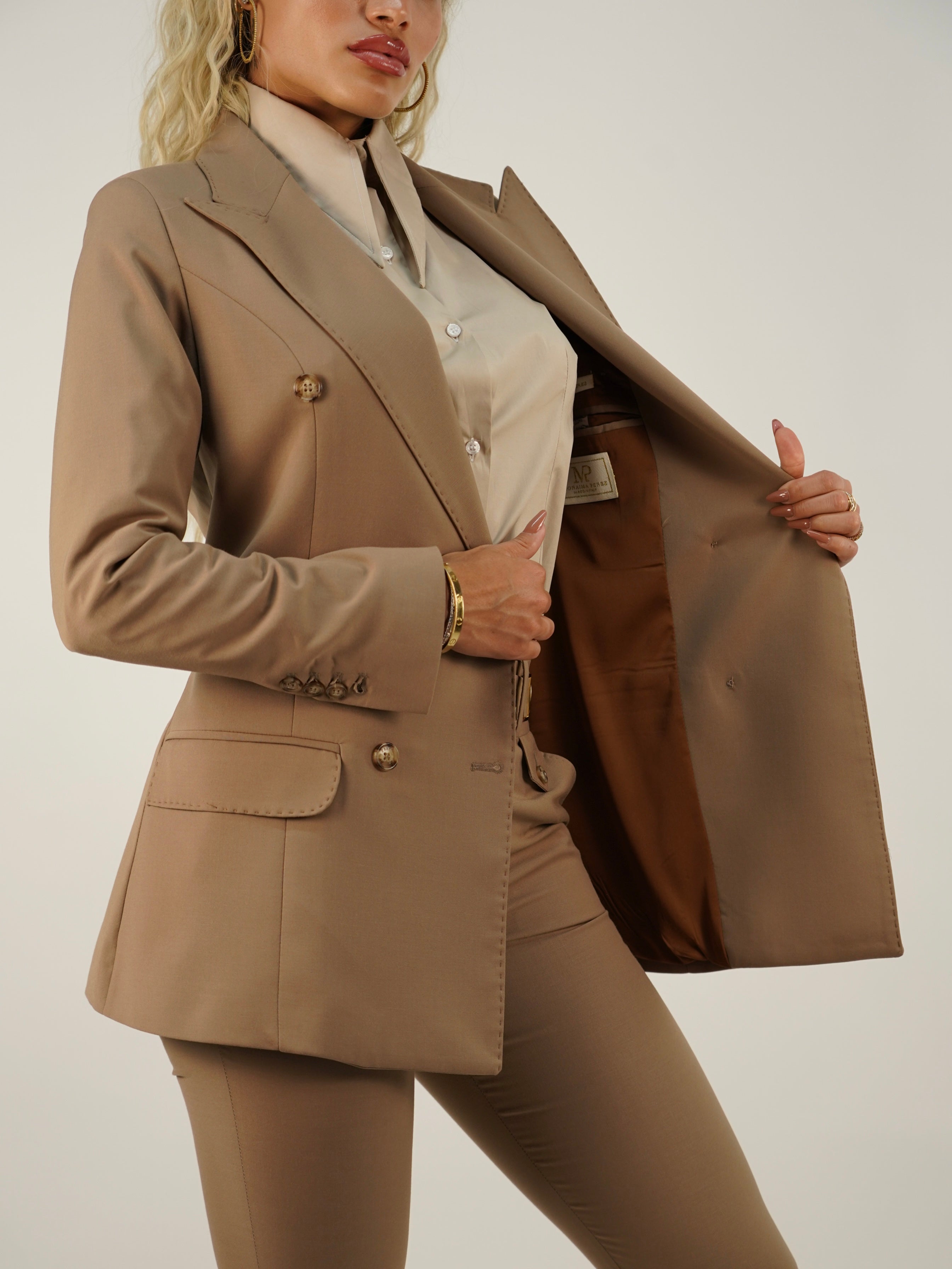 Tailleur doppiopetto tortora