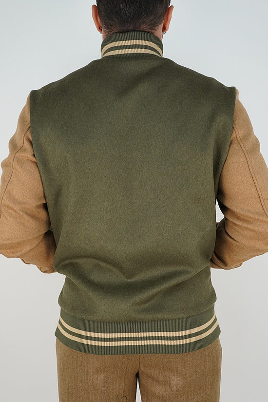 College verde e beige