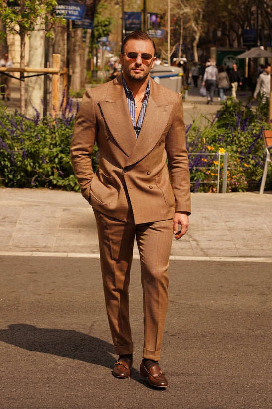 Abito Extensive doppiopetto petto a lancia spigato marrone