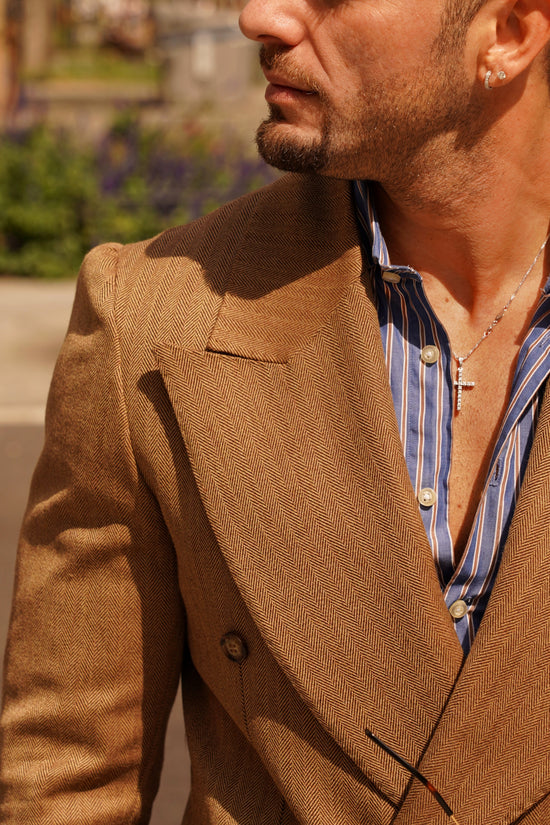 Abito Extensive doppiopetto petto a lancia spigato marrone