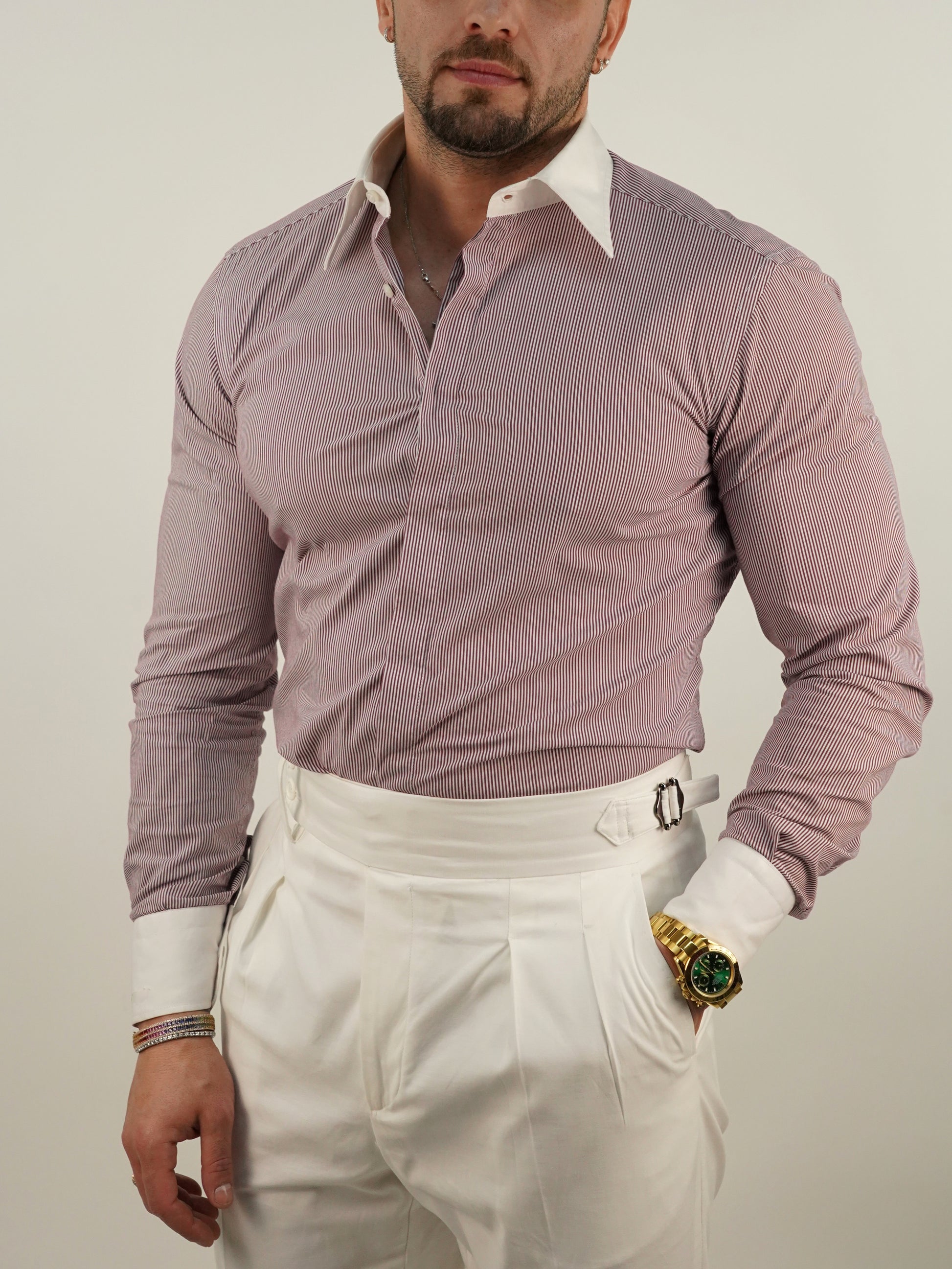 Camicia fantasia mille righe collo a vela con bottoni a scomparsa bordeaux