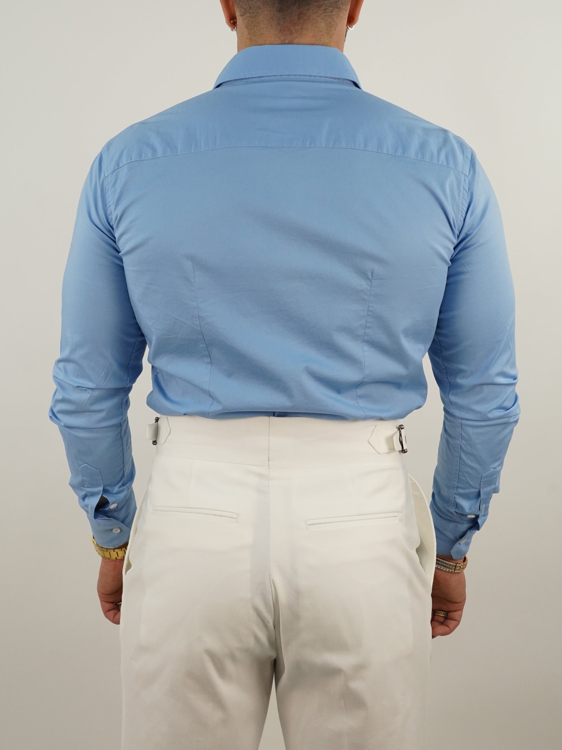 Camicia collo a vela con bottoni a scomparsa azzurra