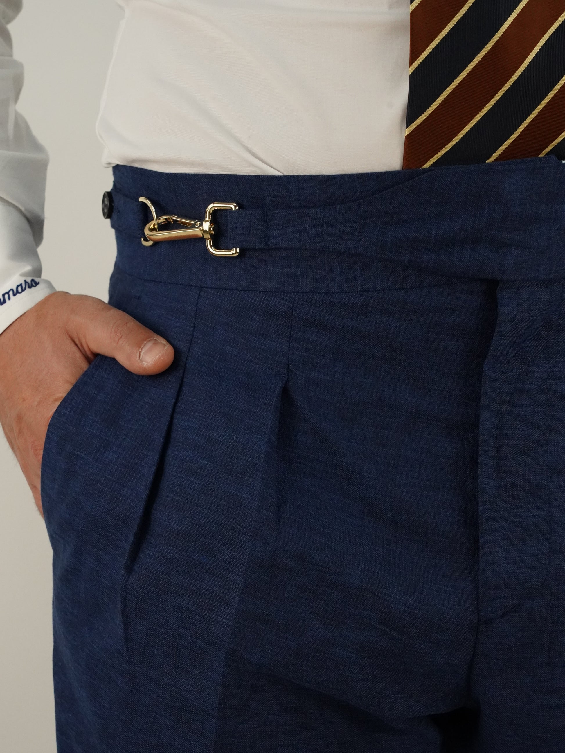 Gurkha royal fiammato blu oltremare con gancio oro