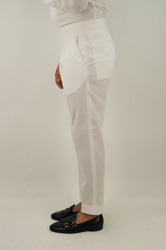 Gurkha in lino bianco con fibbia laterale regolabile