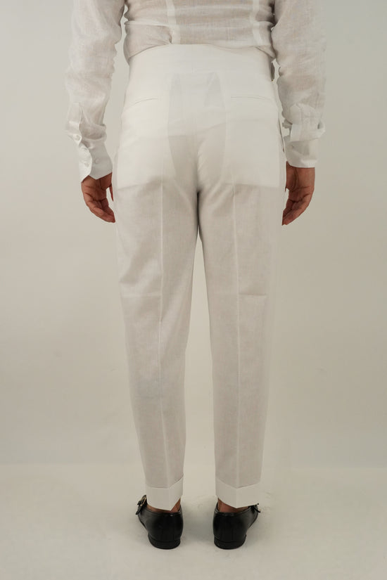 Gurkha in lino bianco con fibbia laterale regolabile