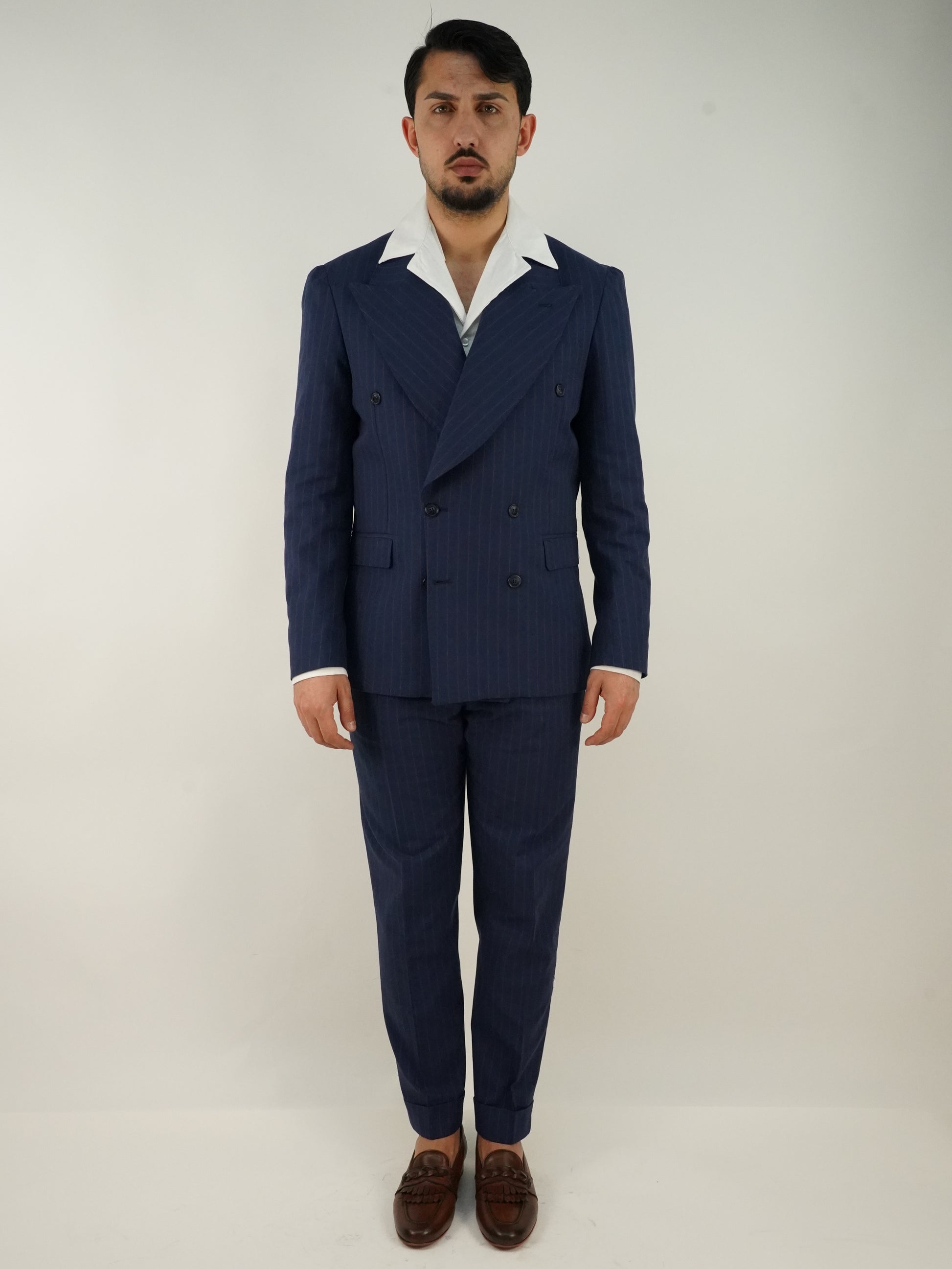 Abito Extensive doppiopetto petto a lancia blu gessato rigo marrone