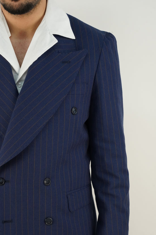Abito Extensive doppiopetto petto a lancia blu gessato rigo marrone