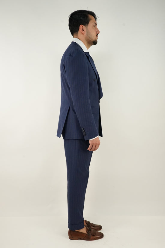 Abito Extensive doppiopetto petto a lancia blu gessato rigo marrone