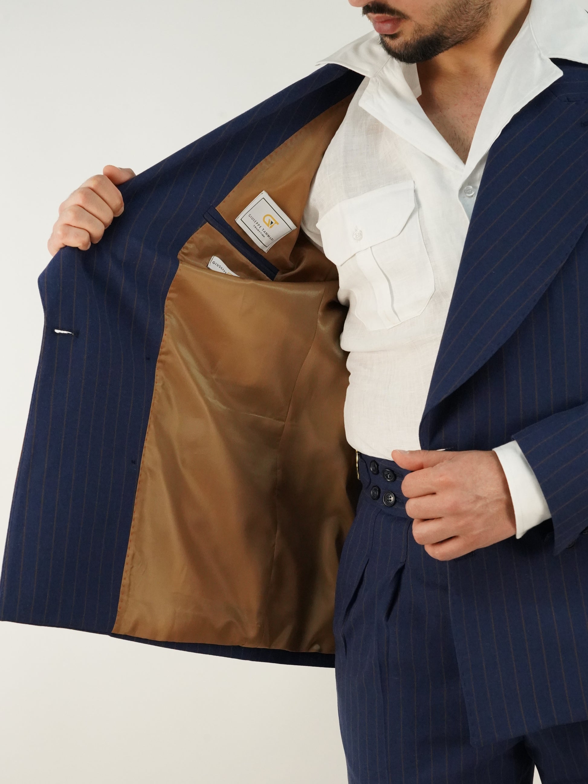 Abito Extensive doppiopetto petto a lancia blu gessato rigo marrone