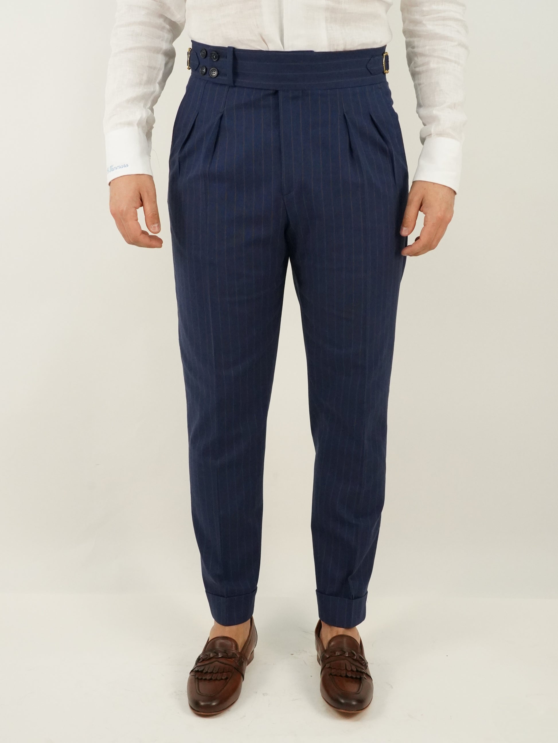 Abito Extensive doppiopetto petto a lancia blu gessato rigo marrone