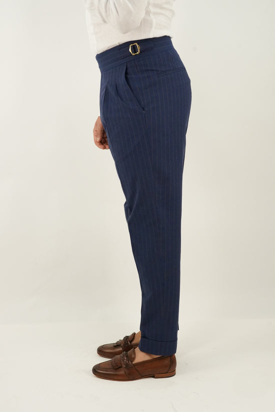 Gurkha blu gessato rigo marrone con 4 bottoni e fibbie stringenti laterali