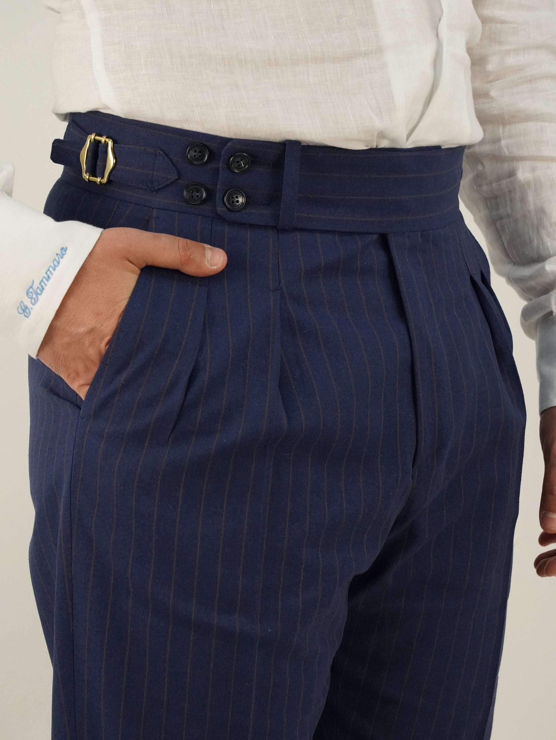 Gurkha blu gessato rigo marrone con 4 bottoni e fibbie stringenti laterali