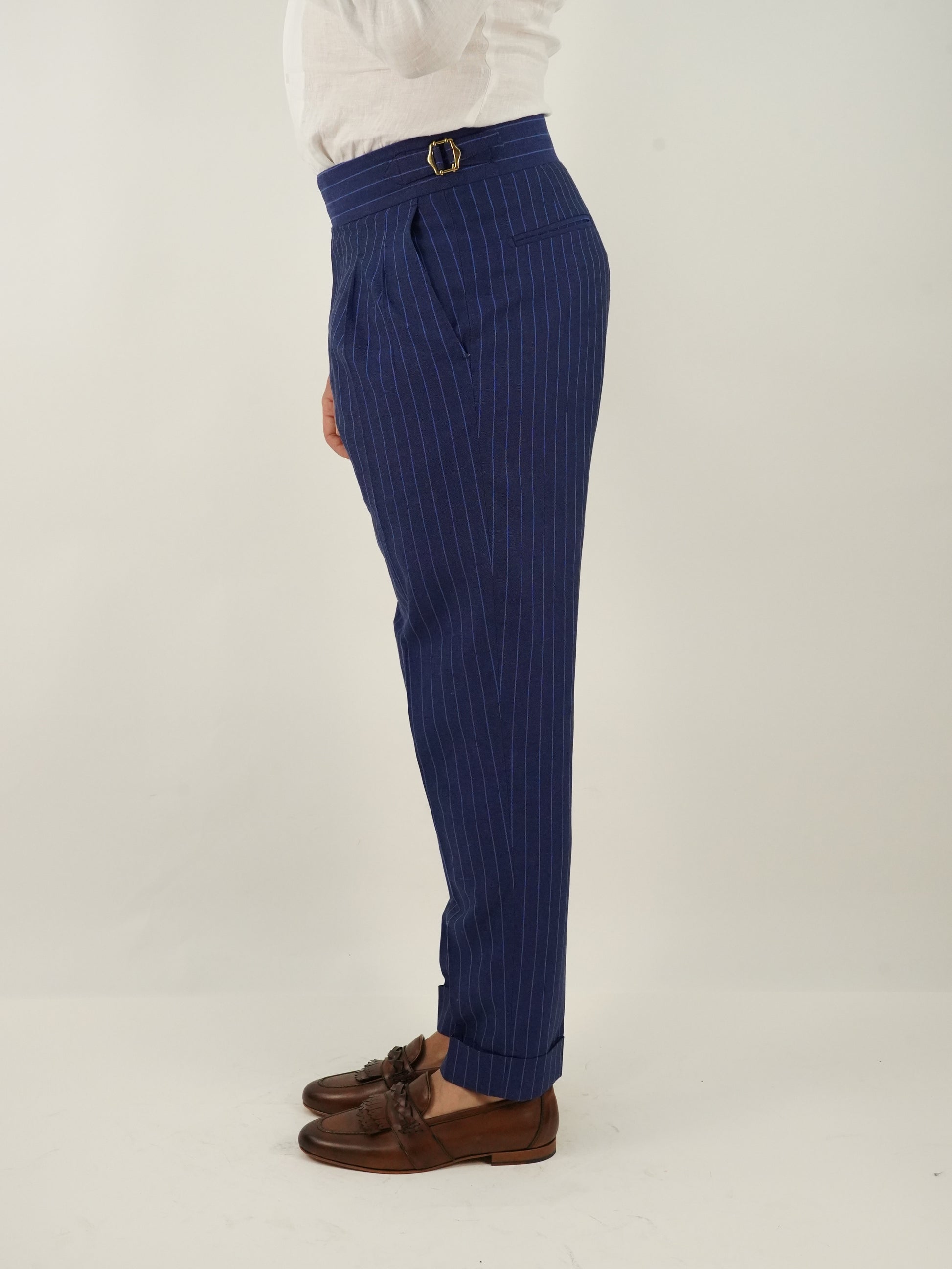 Gurkha blu gessato rigo azzurro con 4 bottoni e fibbie stringenti laterali