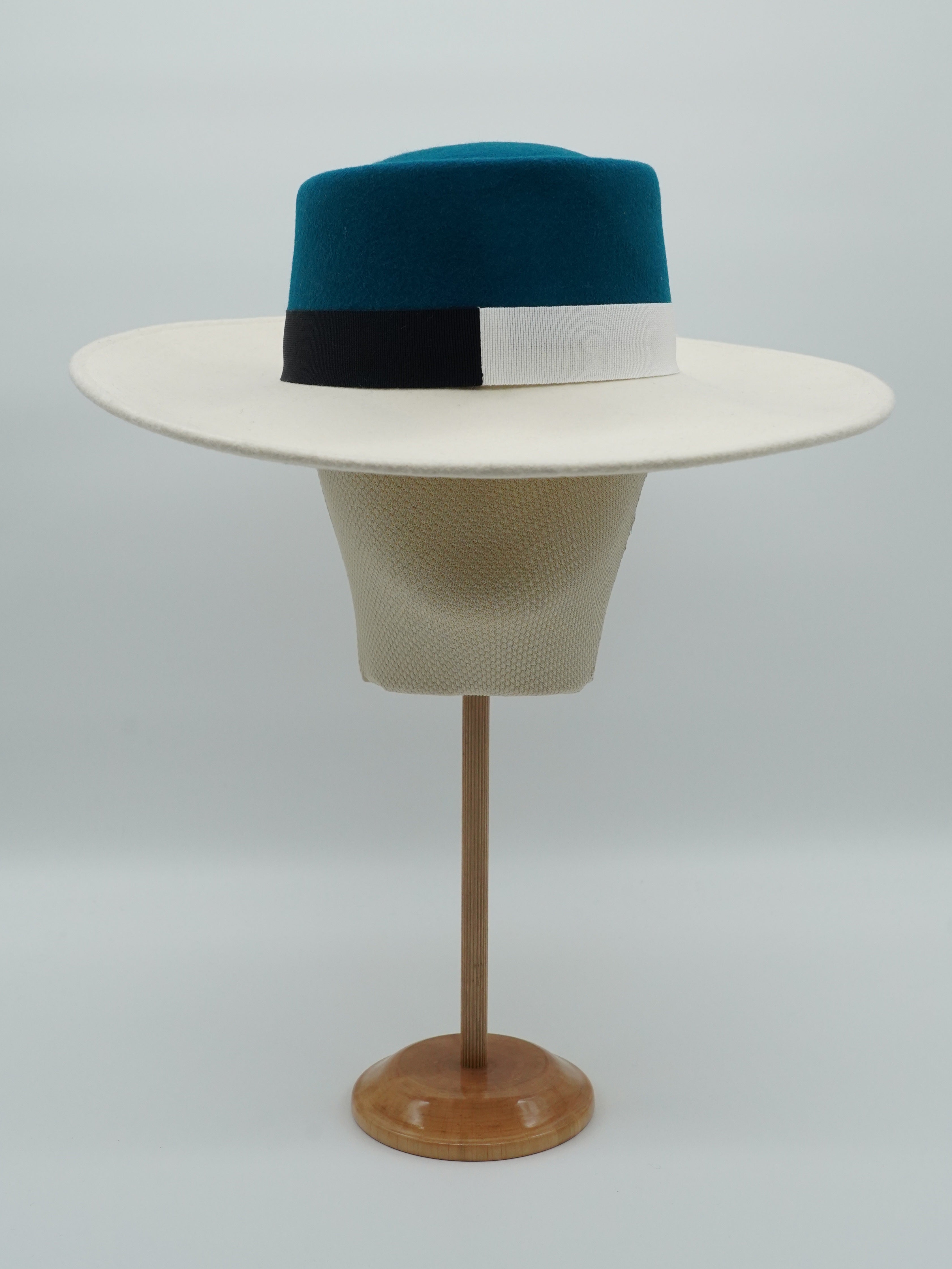 Cappello a cilindro Panna/Navi in feltro