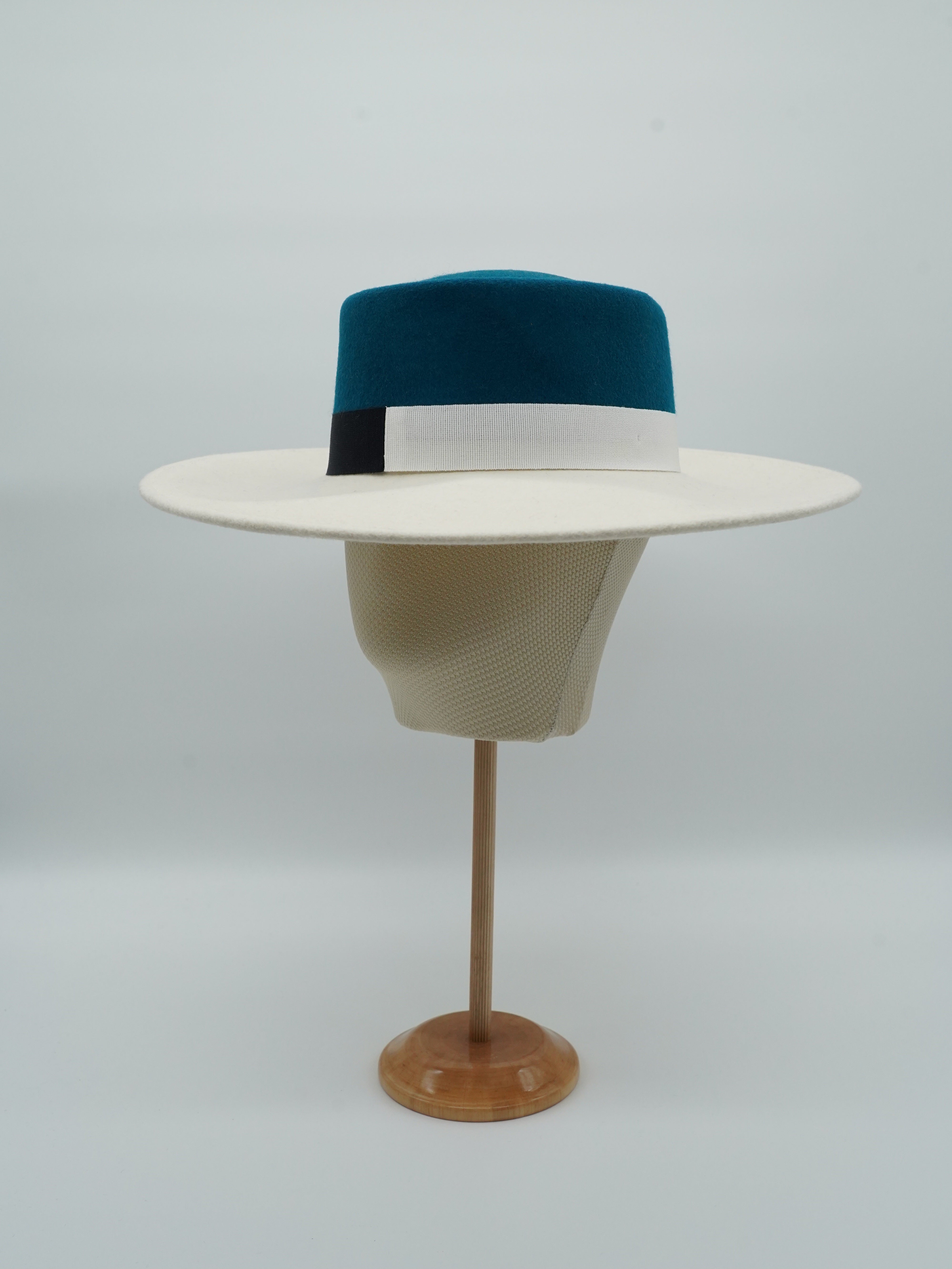 Cappello a cilindro Panna/Navi in feltro