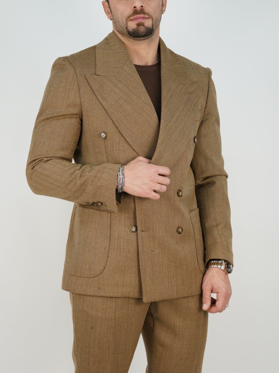 Abito Extensive doppiopetto petto a lancia spigato marrone