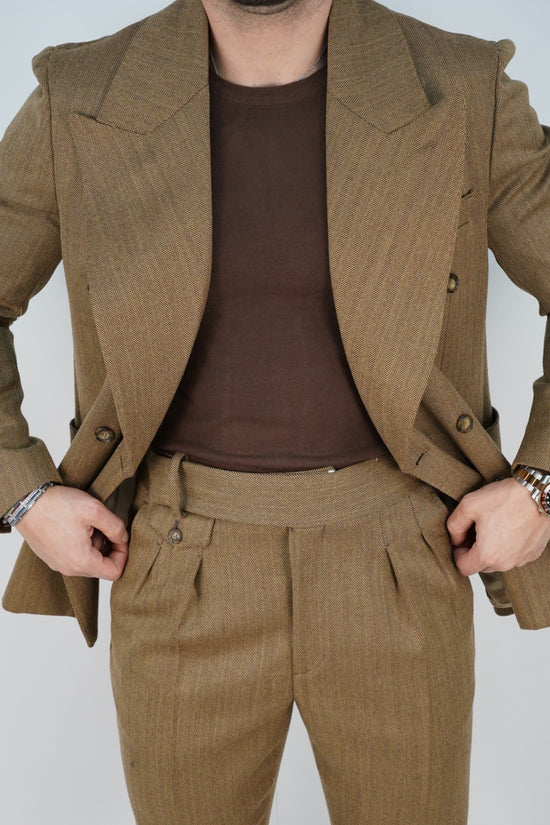Abito Extensive doppiopetto petto a lancia spigato marrone