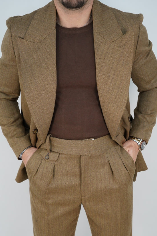 Abito Extensive doppiopetto petto a lancia spigato marrone