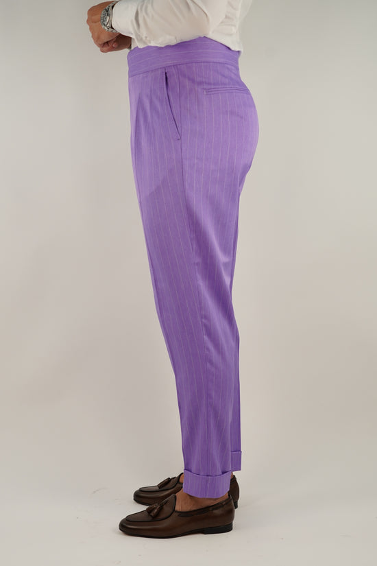 Gurkha lilla gessato con fibbia laterale regolabile