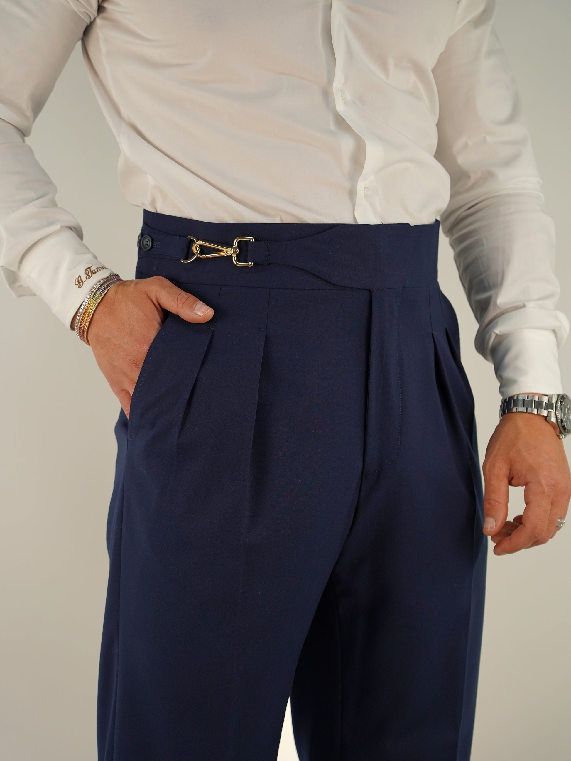 Gurkha royal blu oltremare con gancio oro