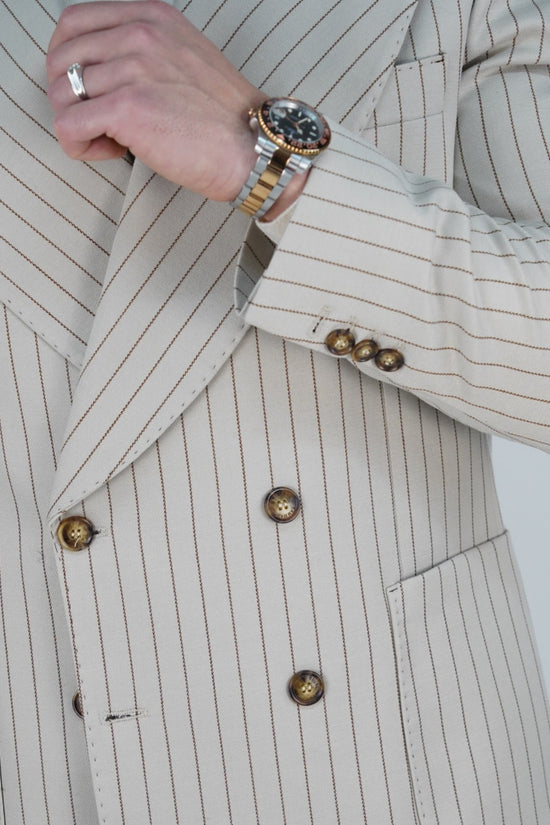 Abito Extensive doppiopetto petto a lancia gessato panna