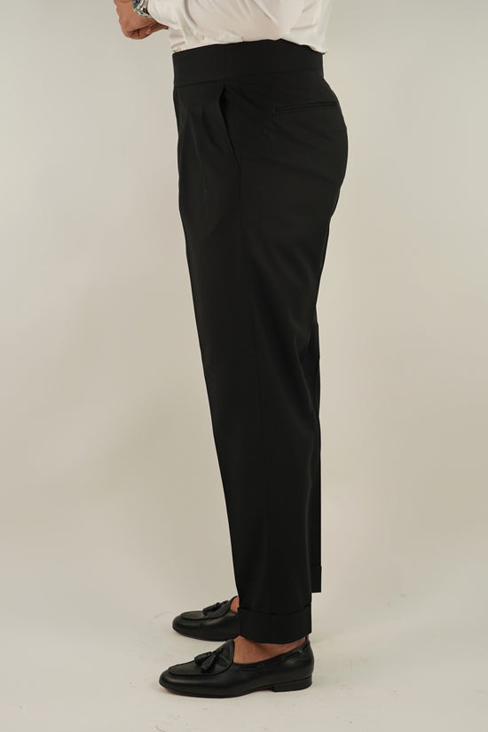 Gurkha royal nero con gancio oro