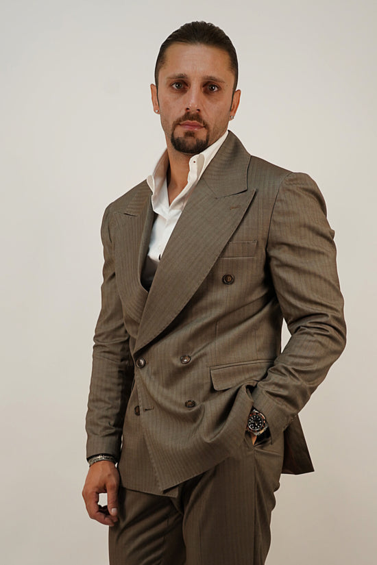 Abito Extensive doppiopetto petto a lancia moro