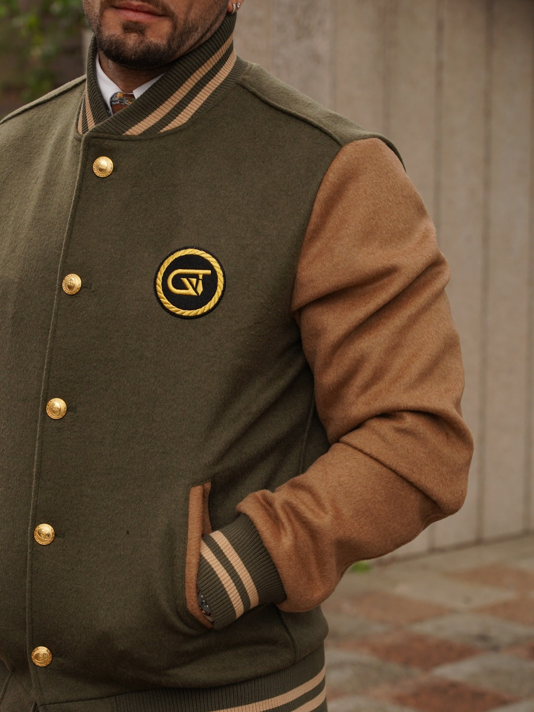 College verde e beige