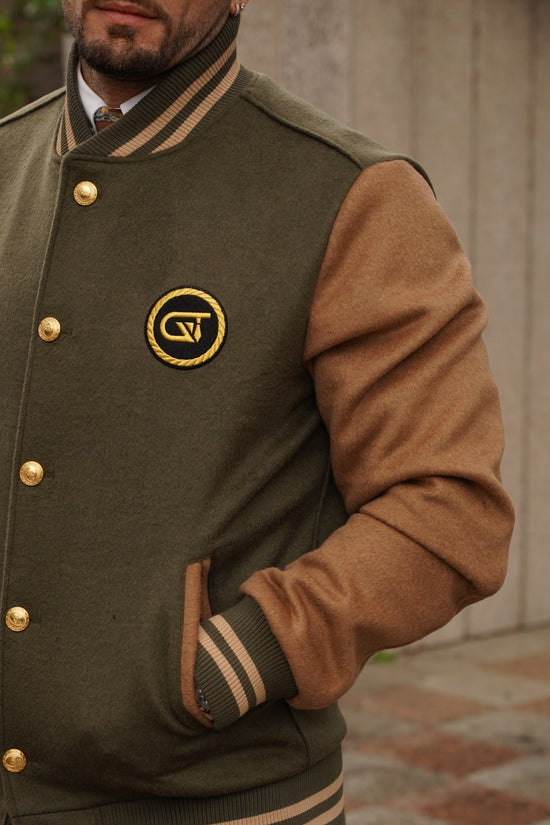 College verde e beige
