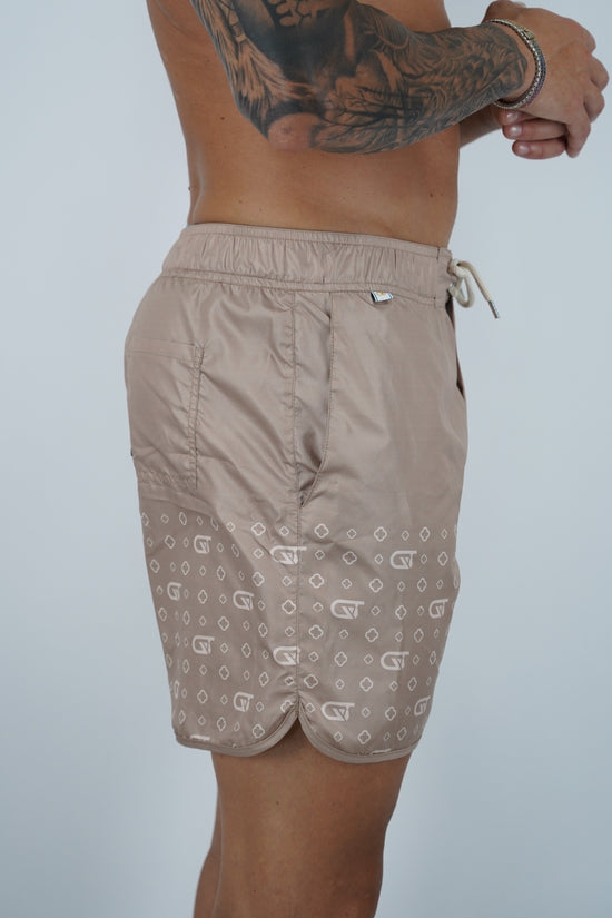 Shorts da mare monogram fondo beige stampa avorio, tessuto anti goccia idrorepellente