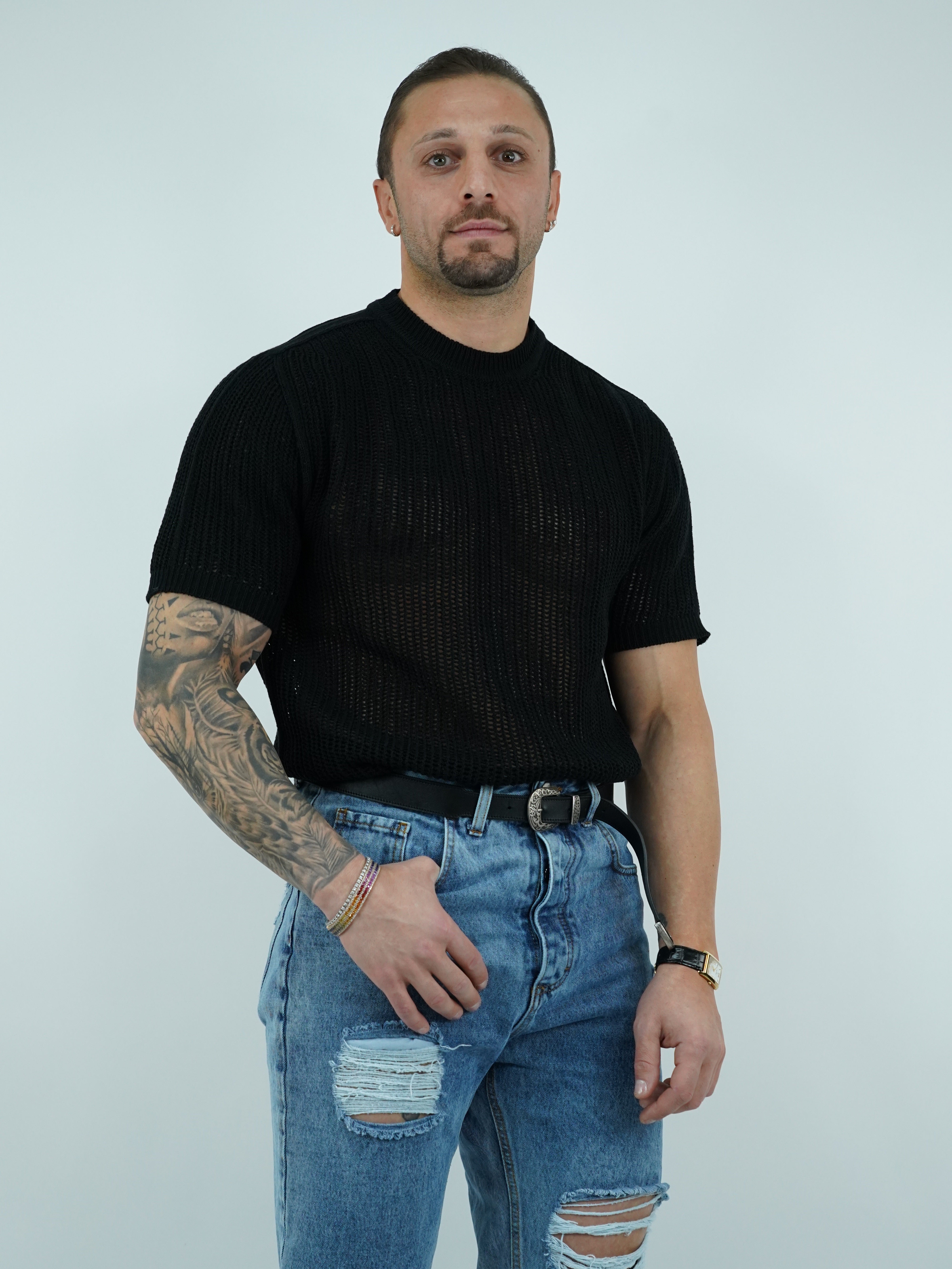 T-shirt forata nera