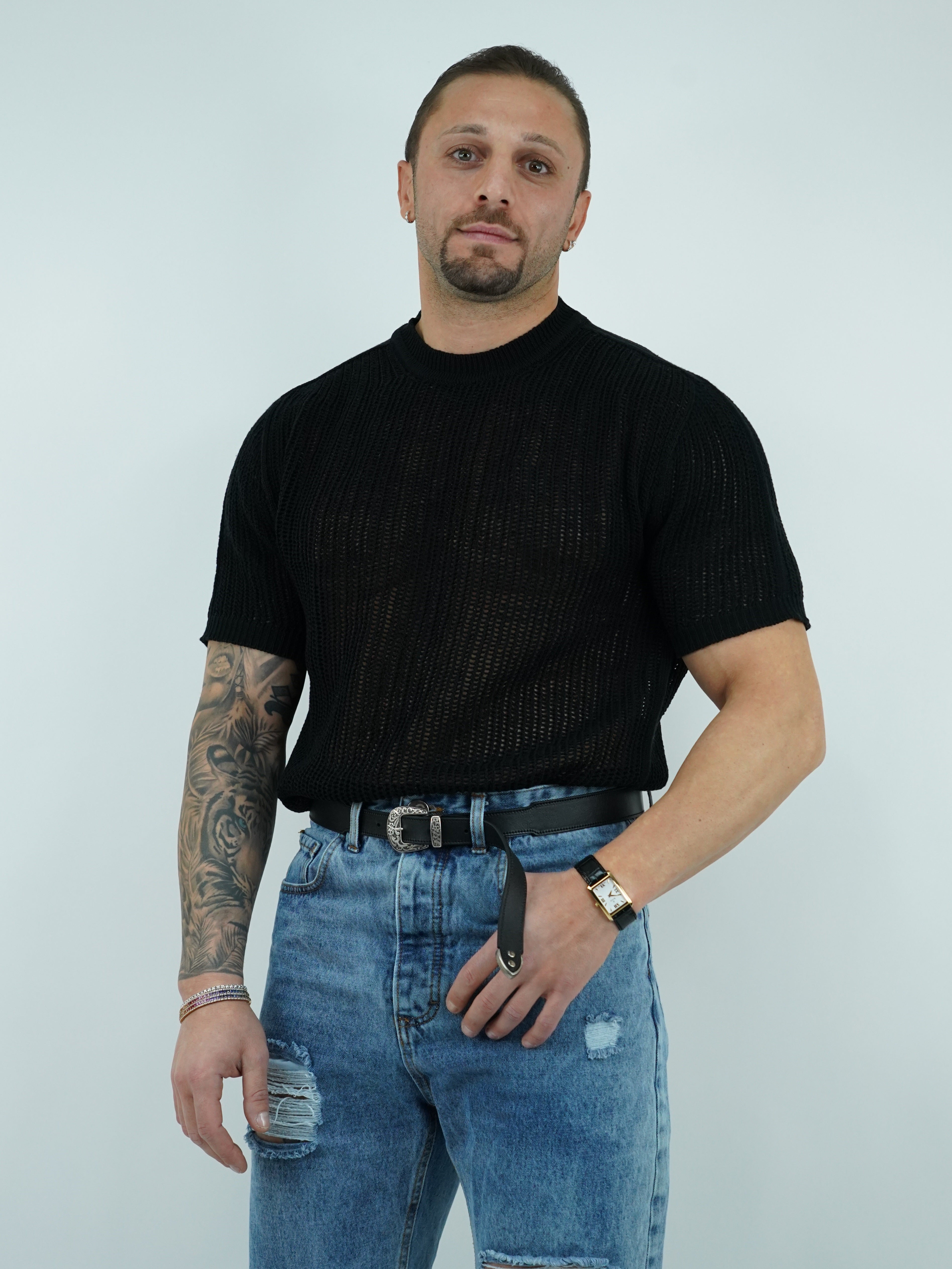 T-shirt forata nera