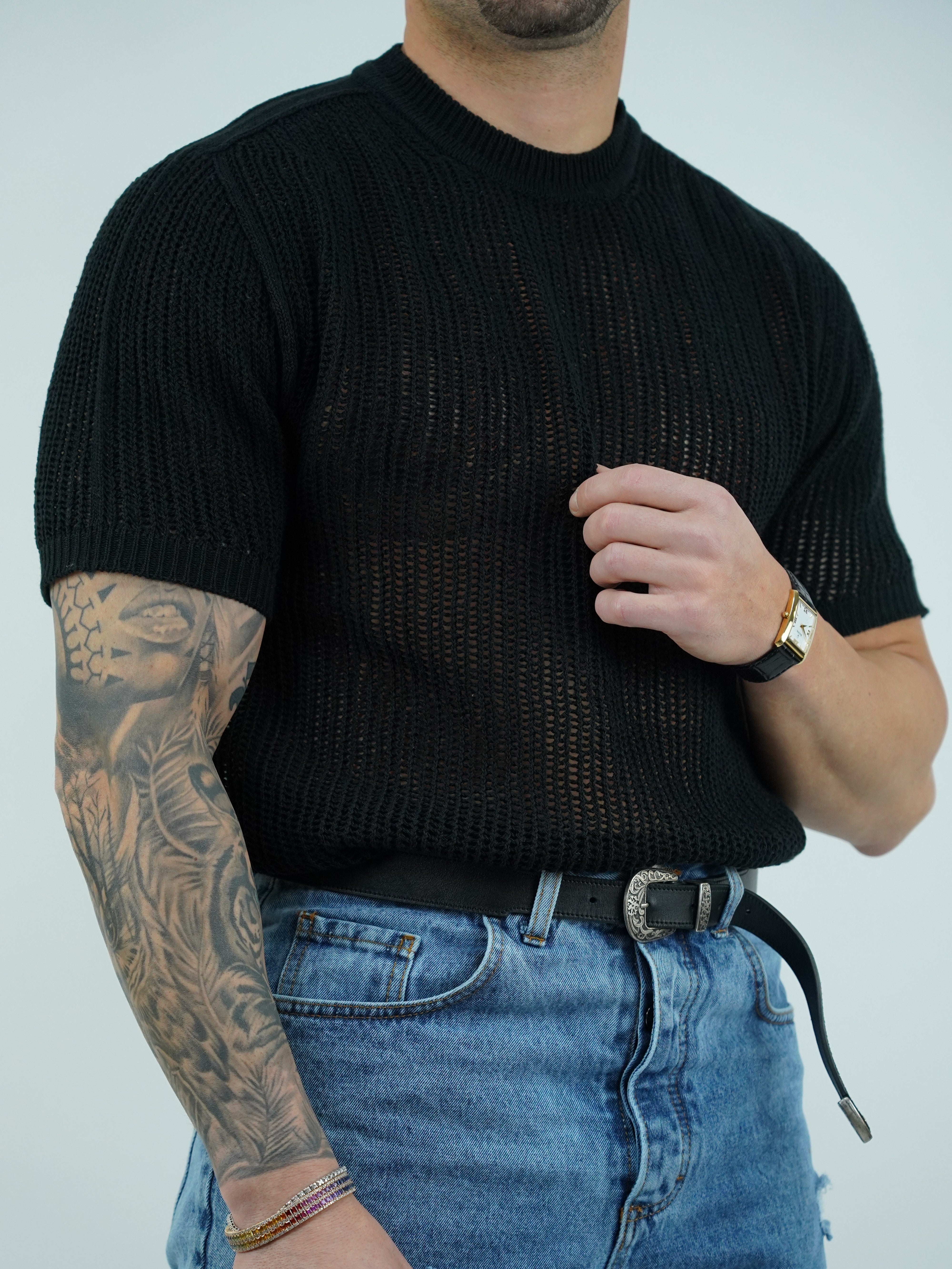 T-shirt forata nera
