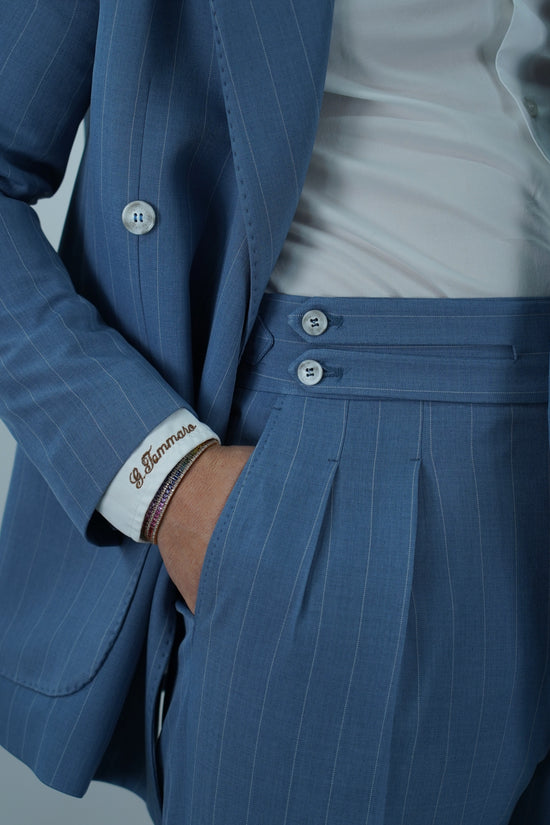 Gurkha biforcato azzurro gessato con fibbie stringenti laterali