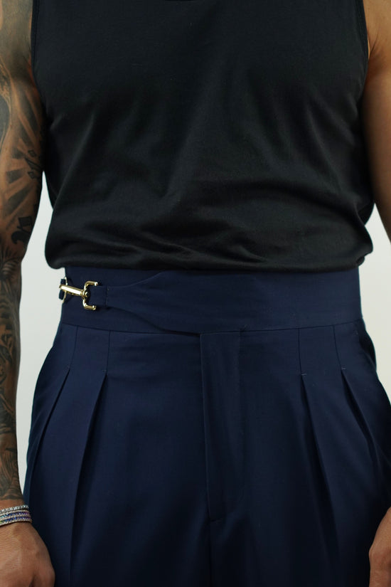 Gurkha royal blu oltremare con gancio oro