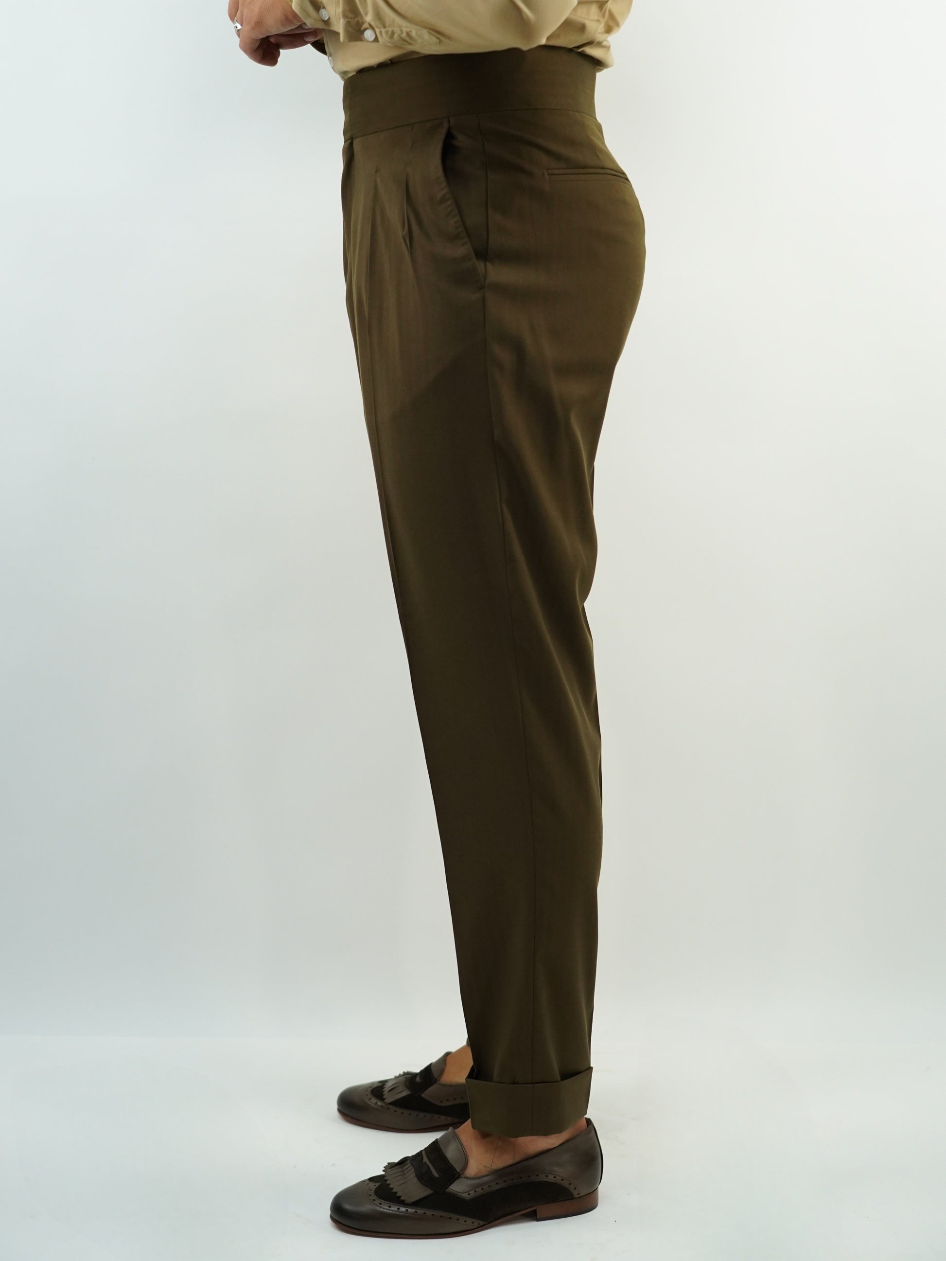 Gurkha royal colore cubano con gancio oro