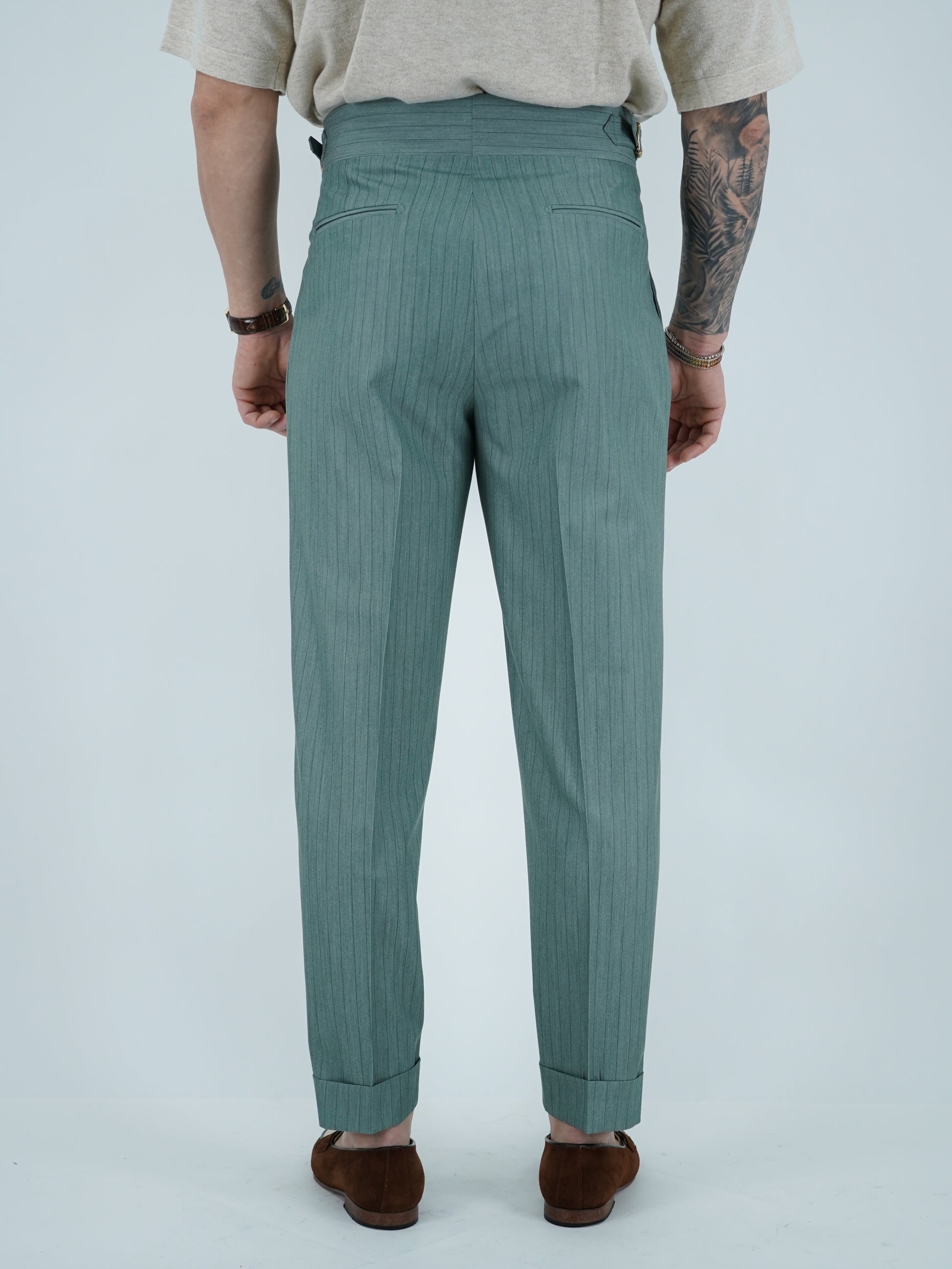 Gurkha biforcato verde gessato con fibbie stringenti laterali