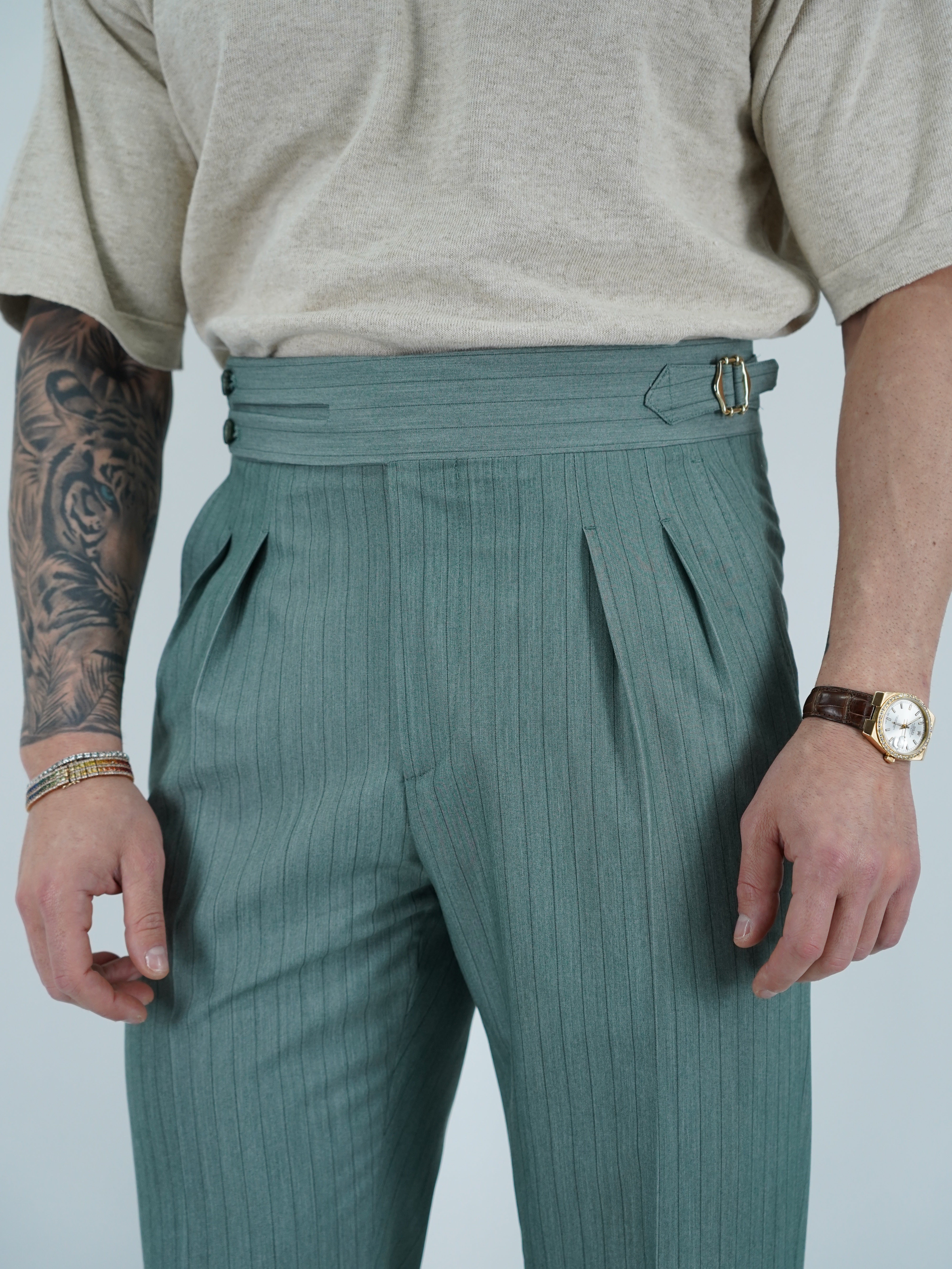 Gurkha biforcato verde gessato con fibbie stringenti laterali