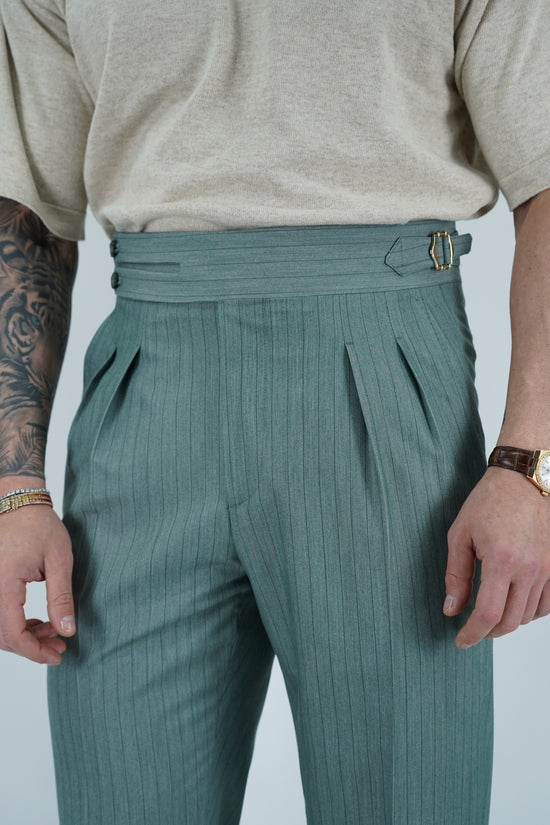 Gurkha biforcato verde gessato con fibbie stringenti laterali