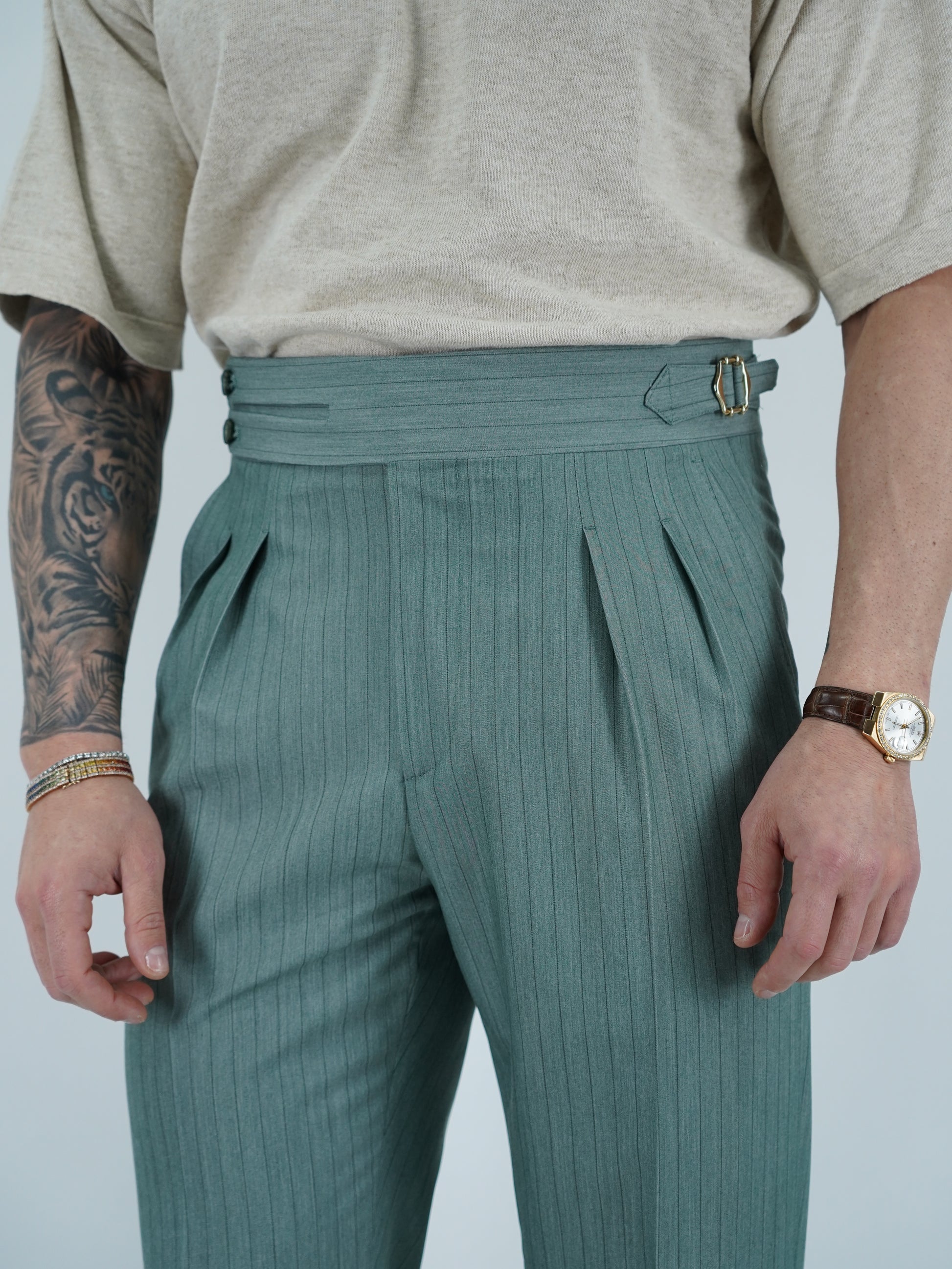 Gurkha biforcato verde gessato con fibbie stringenti laterali