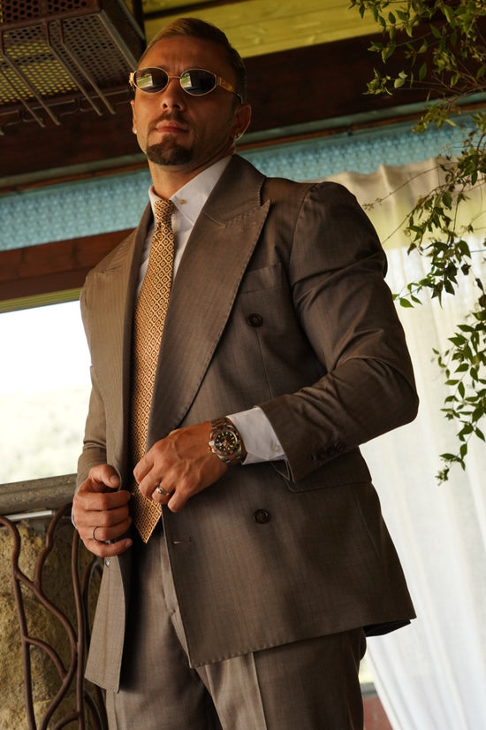 Abito Extensive doppiopetto petto a lancia moro