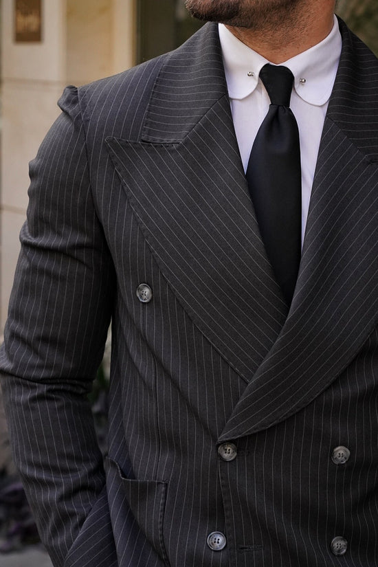 Abito Extensive doppiopetto petto a lancia gessato grigio scuro