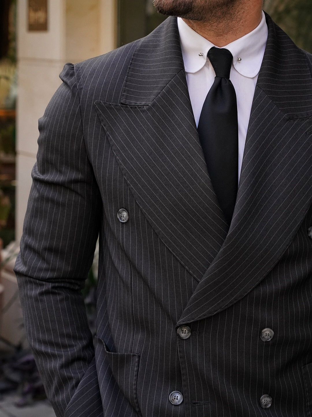 Abito Extensive doppiopetto petto a lancia gessato grigio scuro