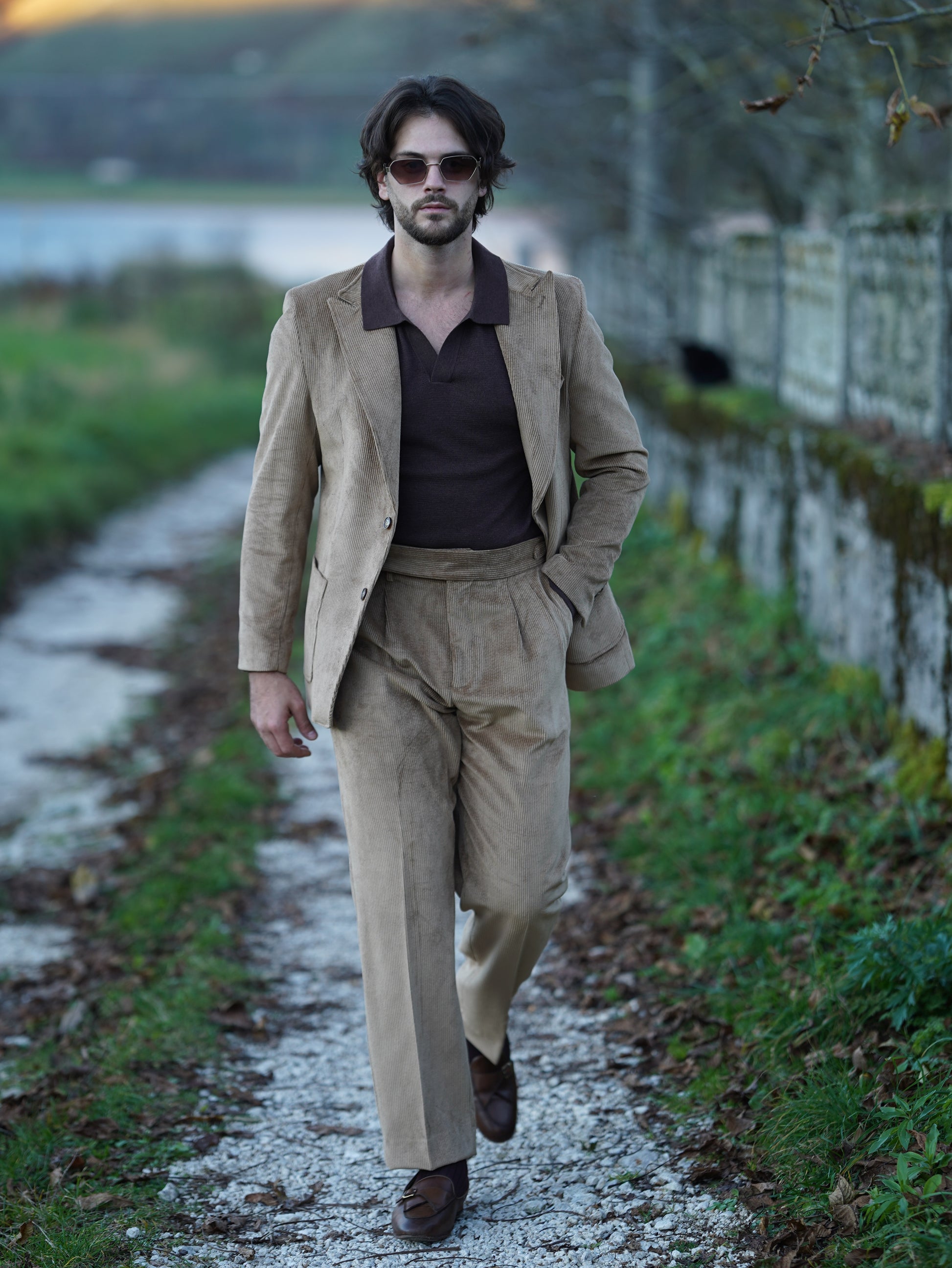 Giacca Harmonious monopetto in velluto a coste fango