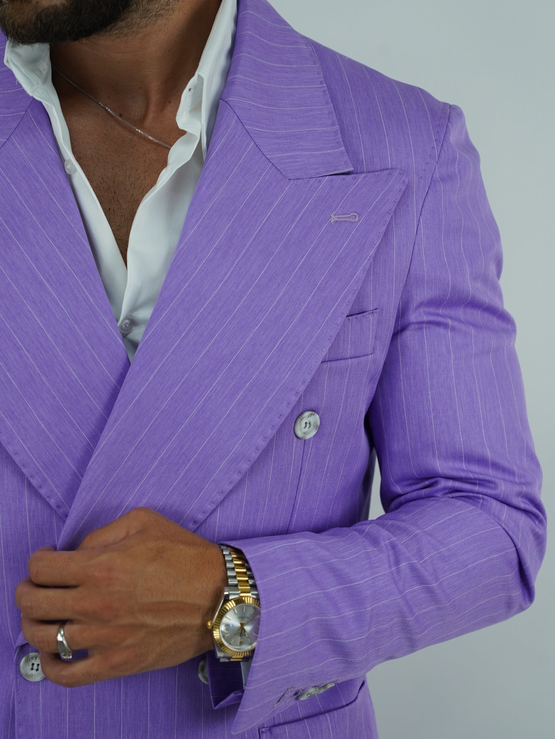 Abito Extensive doppiopetto petto a lancia lilla gessato