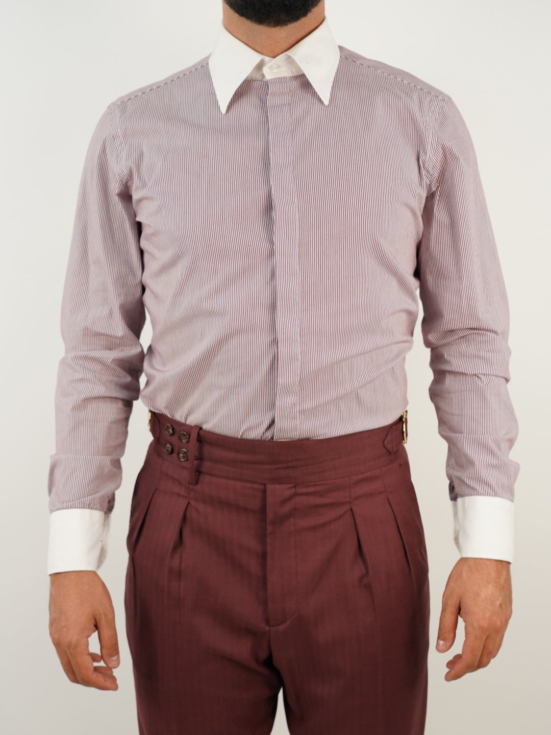 Camicia fantasia mille righe collo a vela con bottoni a scomparsa bordeaux