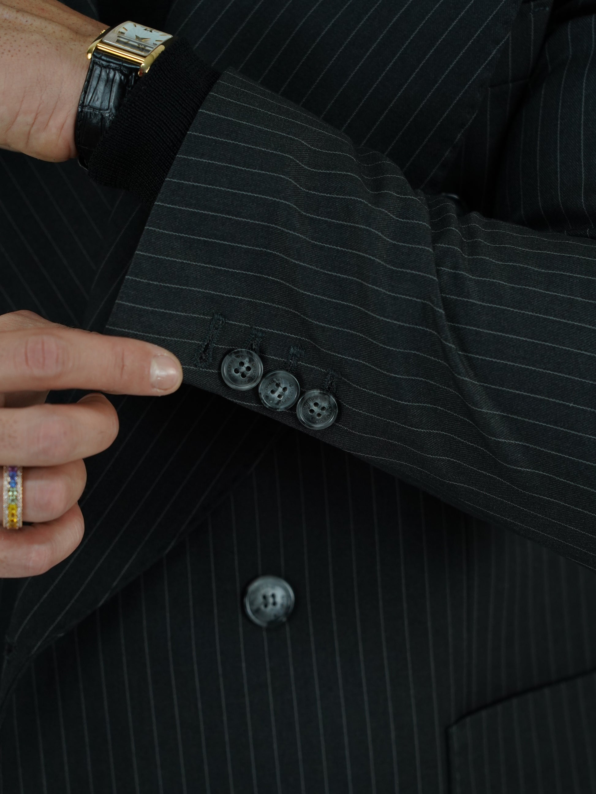 Abito Extensive doppiopetto petto a lancia gessato grigio scuro