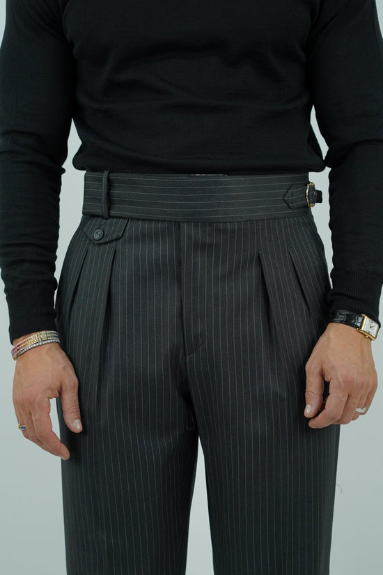 Abito Extensive doppiopetto petto a lancia gessato grigio scuro