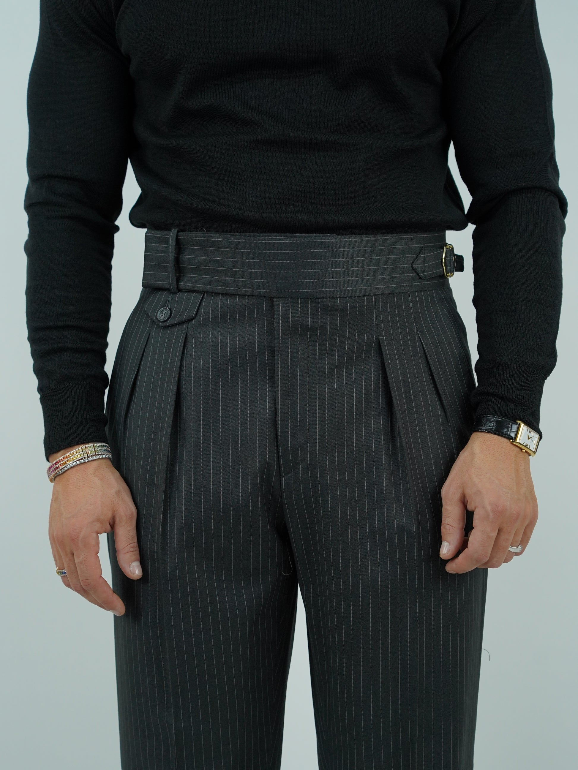 Abito Extensive doppiopetto petto a lancia gessato grigio scuro